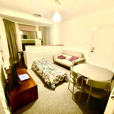 The Walnut Suite Lovely One Bedroom Flat In Stoke. Plymouth Buitenkant foto